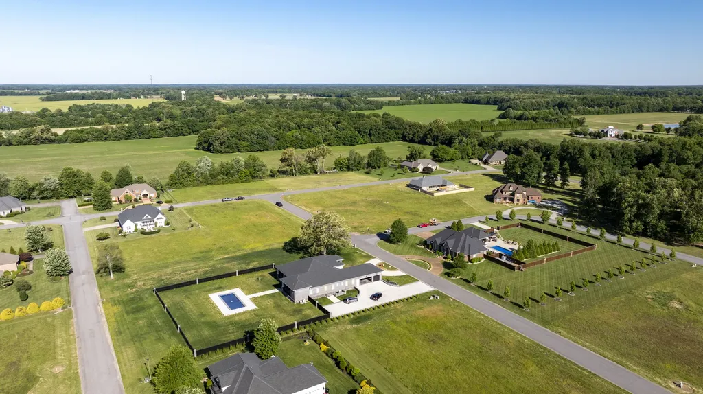 50 & 51 Belle Meade Drive Murray KY 42071