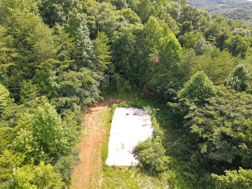 110 Cr-1476 Monticello KY 42633