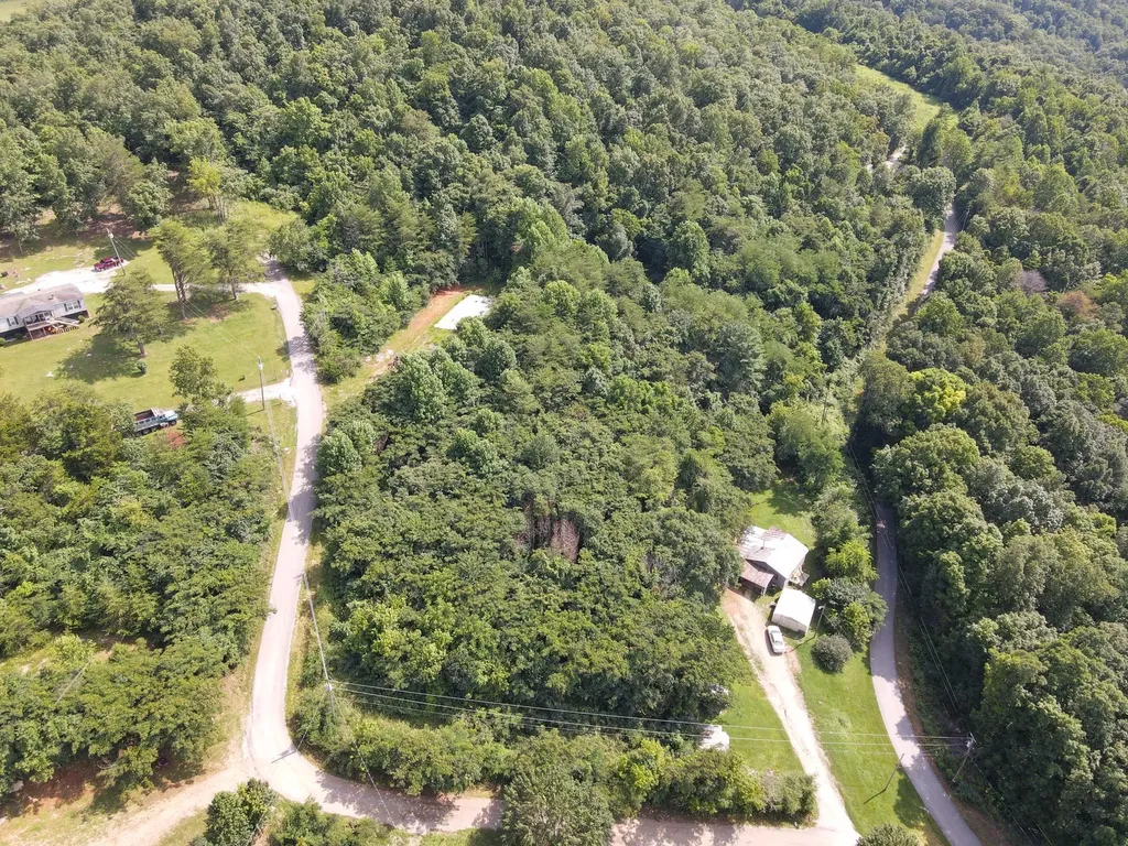110 Cr-1476 Monticello KY 42633