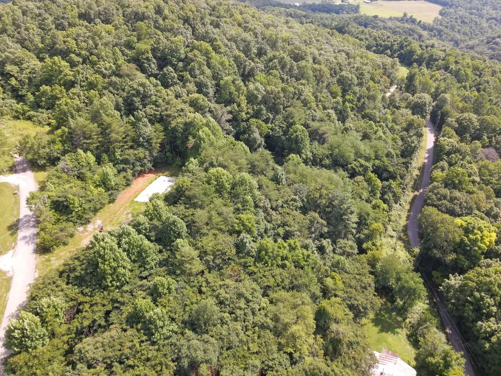 110 Cr-1476 Monticello KY 42633
