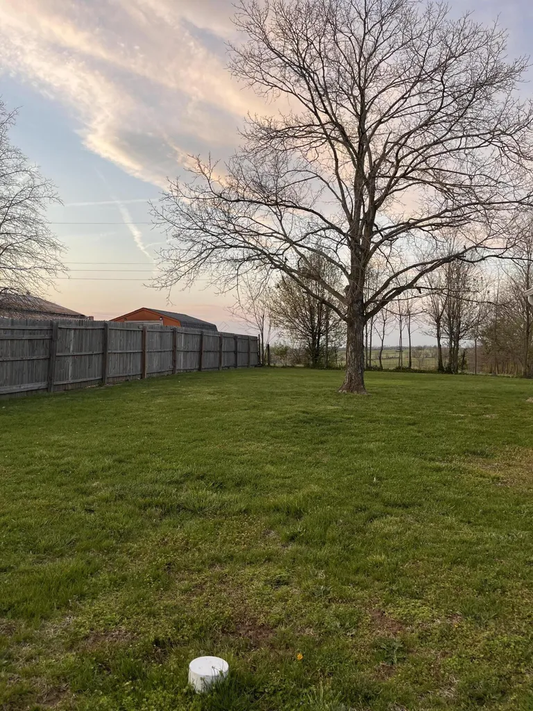 185 Cummins Ferry Road Salvisa KY 40372