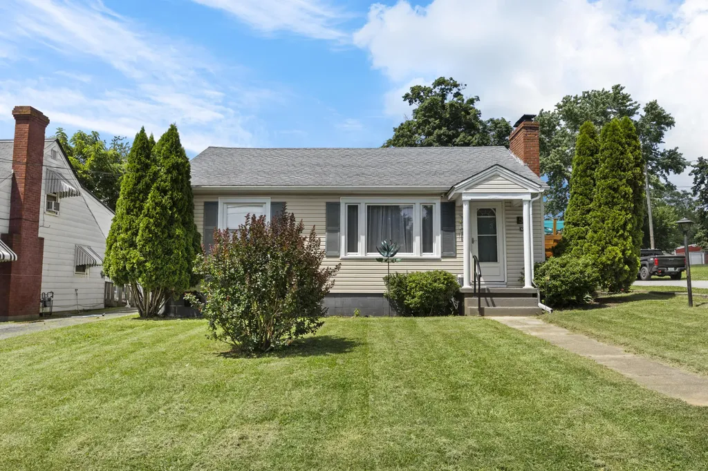 551 Cornishville Street Harrodsburg KY 40330