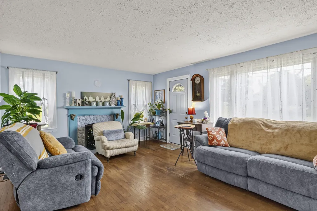 551 Cornishville Street Harrodsburg KY 40330