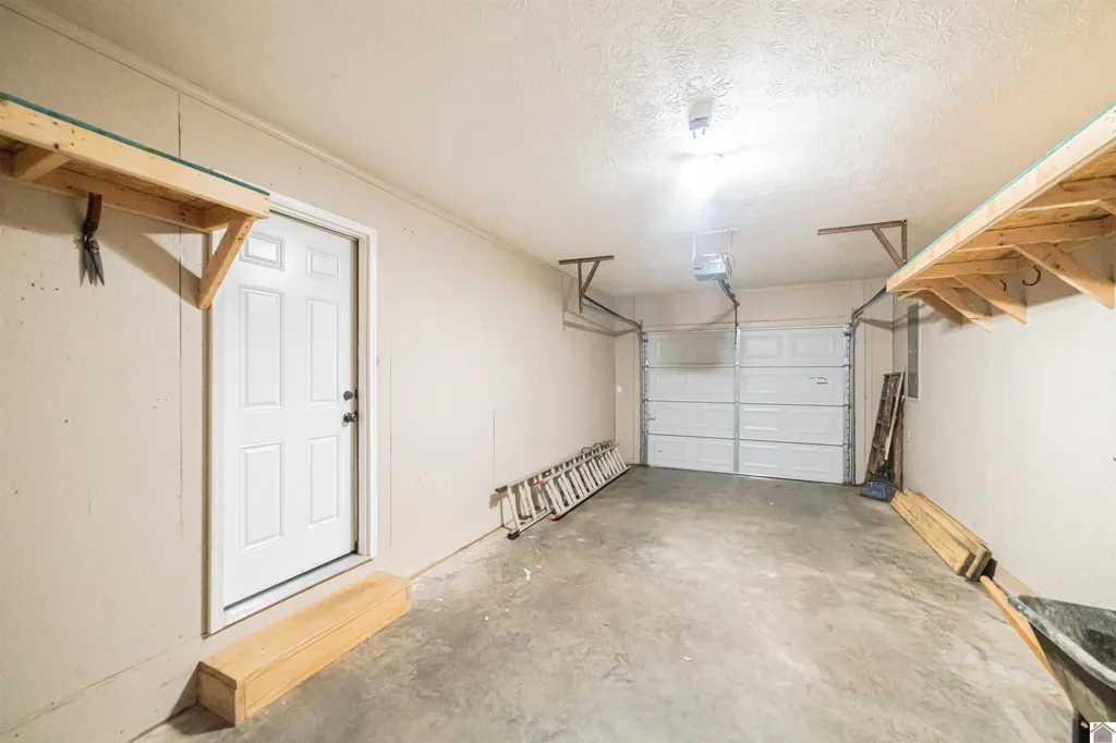 530 Sharry Lynn Drive Paducah KY 42003
