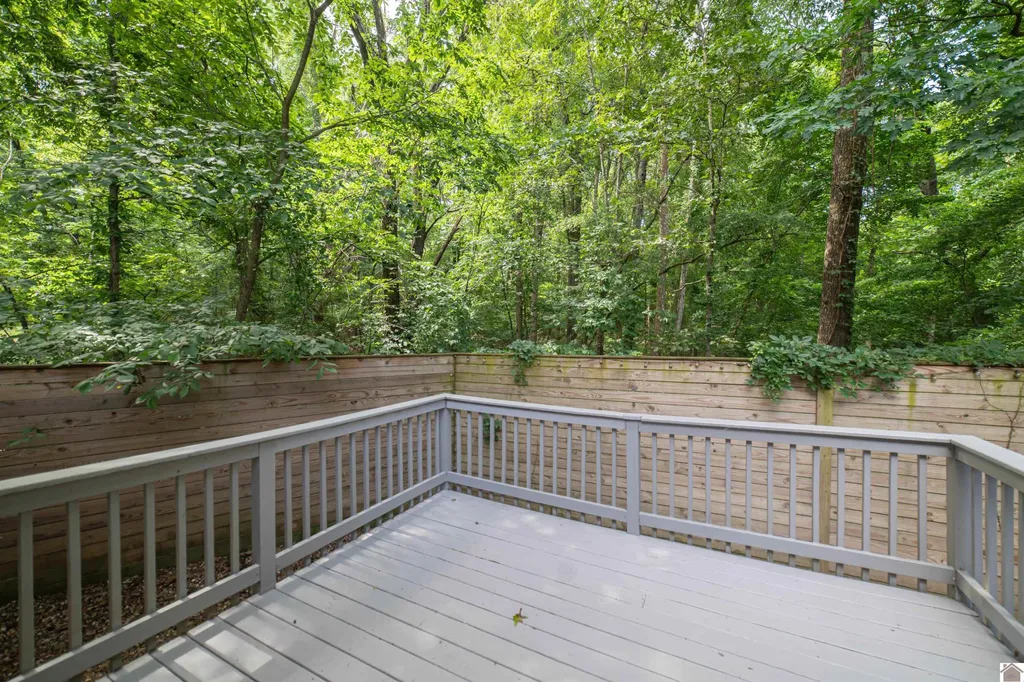 530 Sharry Lynn Drive Paducah KY 42003