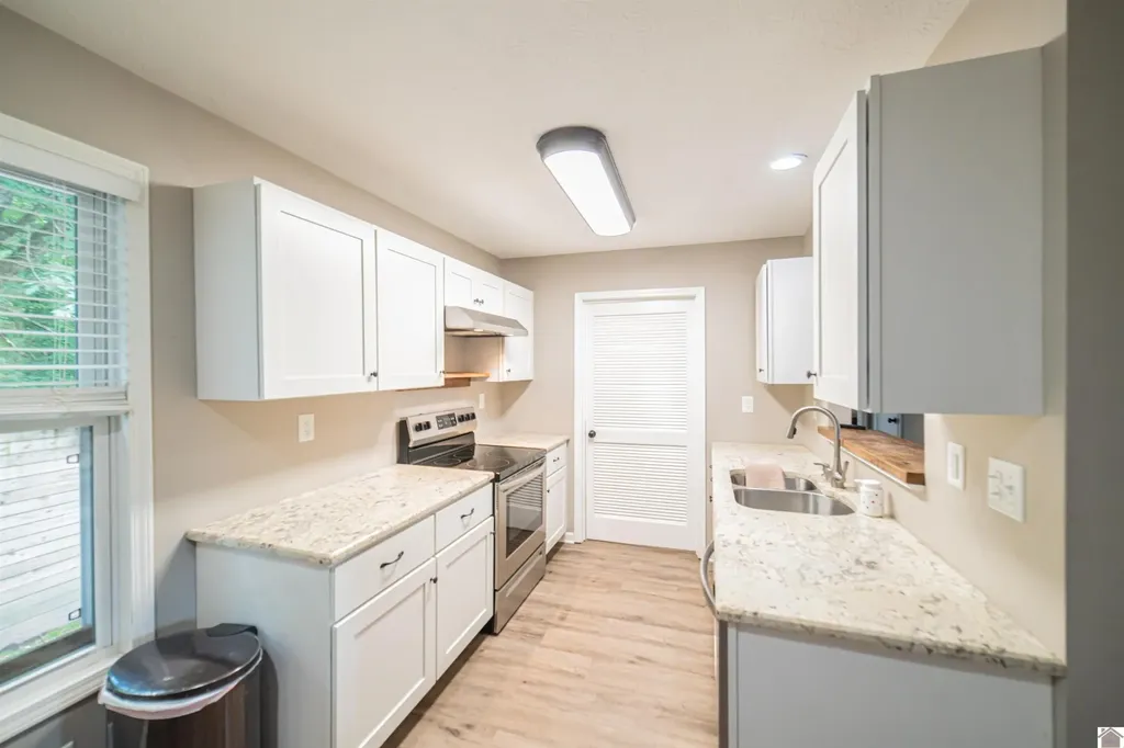 530 Sharry Lynn Drive Paducah KY 42003