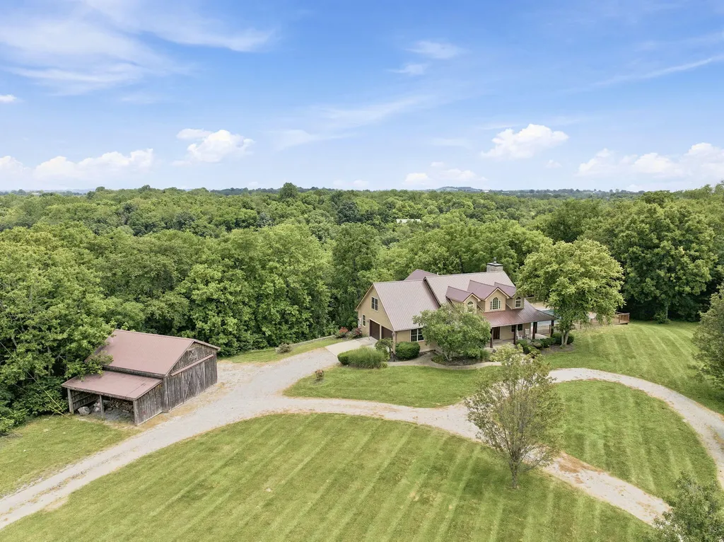 860 Wells Landing Road Danville KY 40422