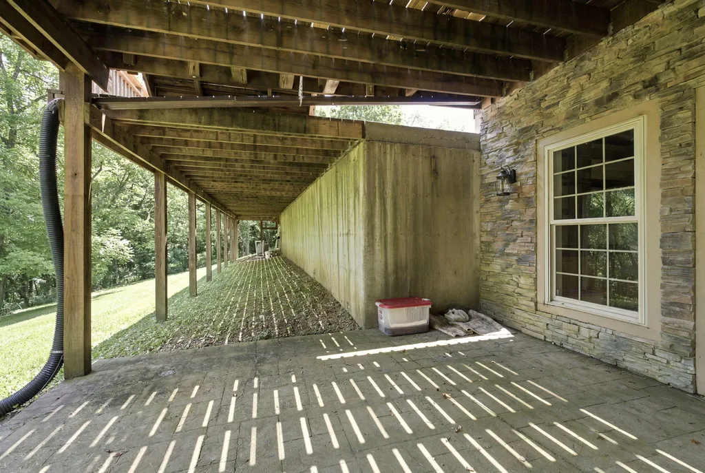860 Wells Landing Road Danville KY 40422