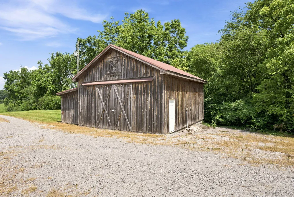 860 Wells Landing Road Danville KY 40422