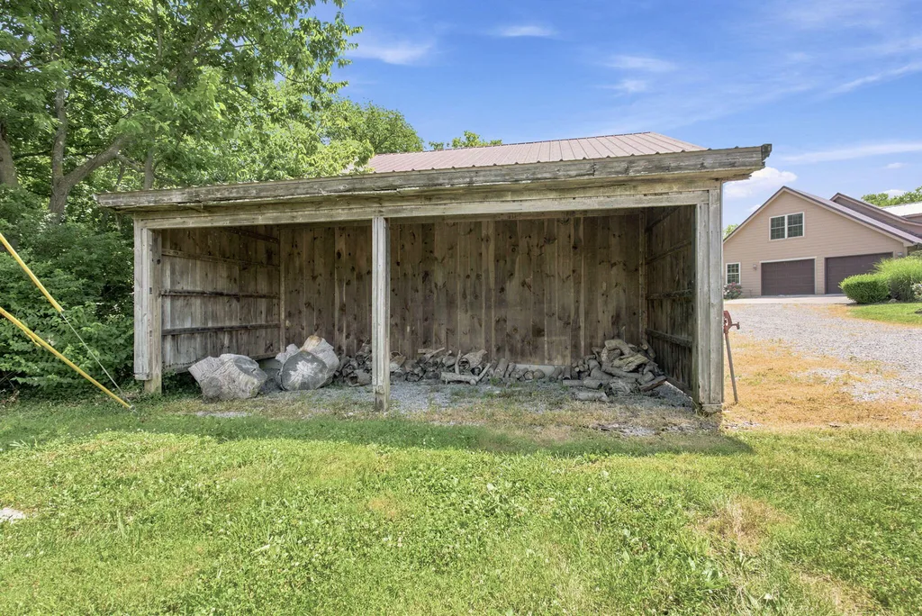 860 Wells Landing Road Danville KY 40422