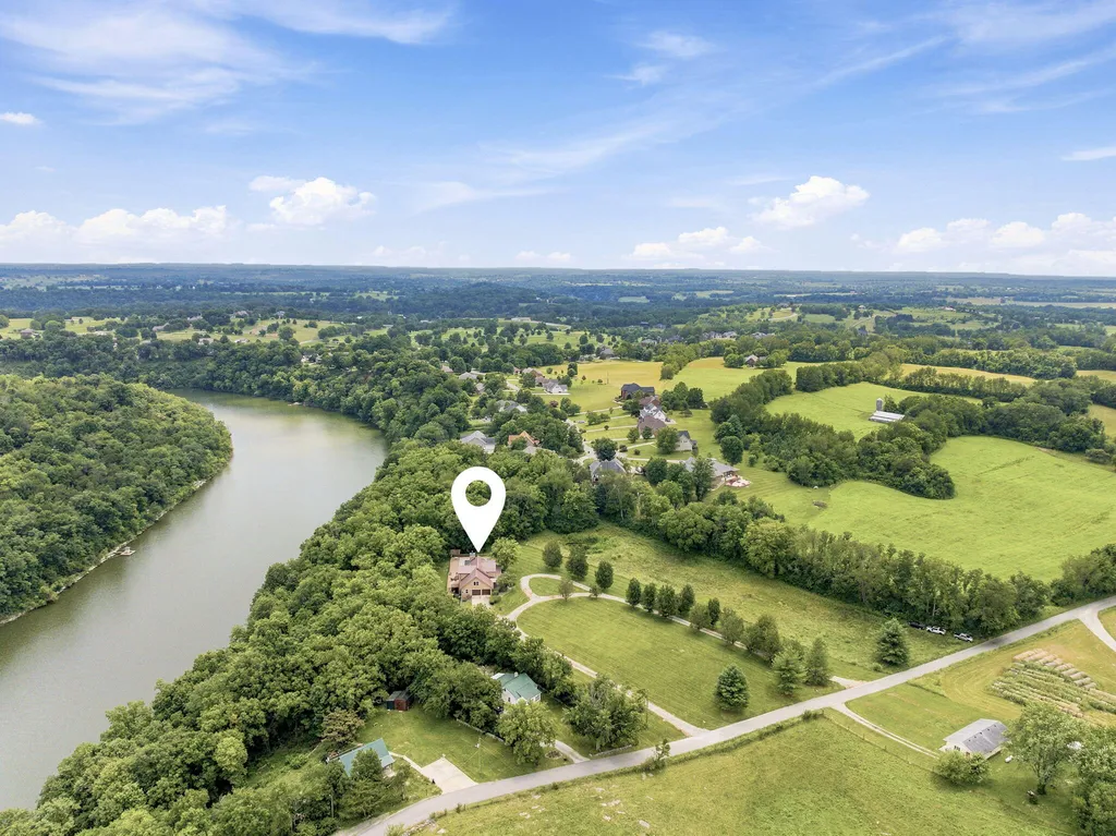 860 Wells Landing Road Danville KY 40422