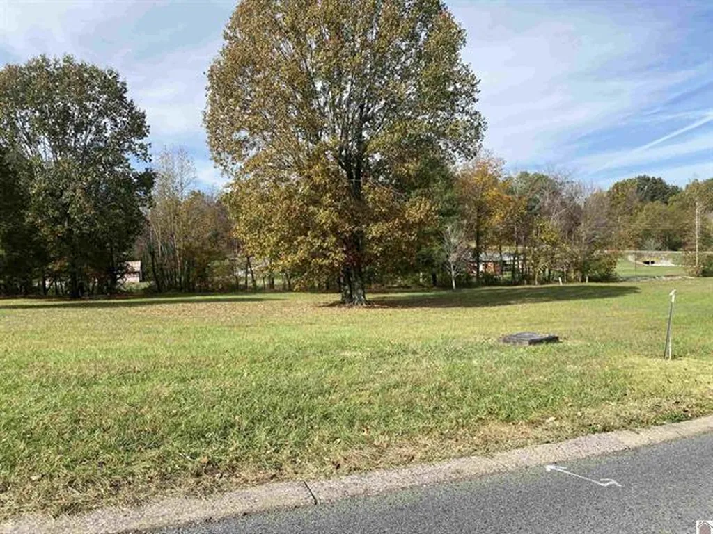 Lot 34 & 35 Woodtrace Lane Benton KY 42025