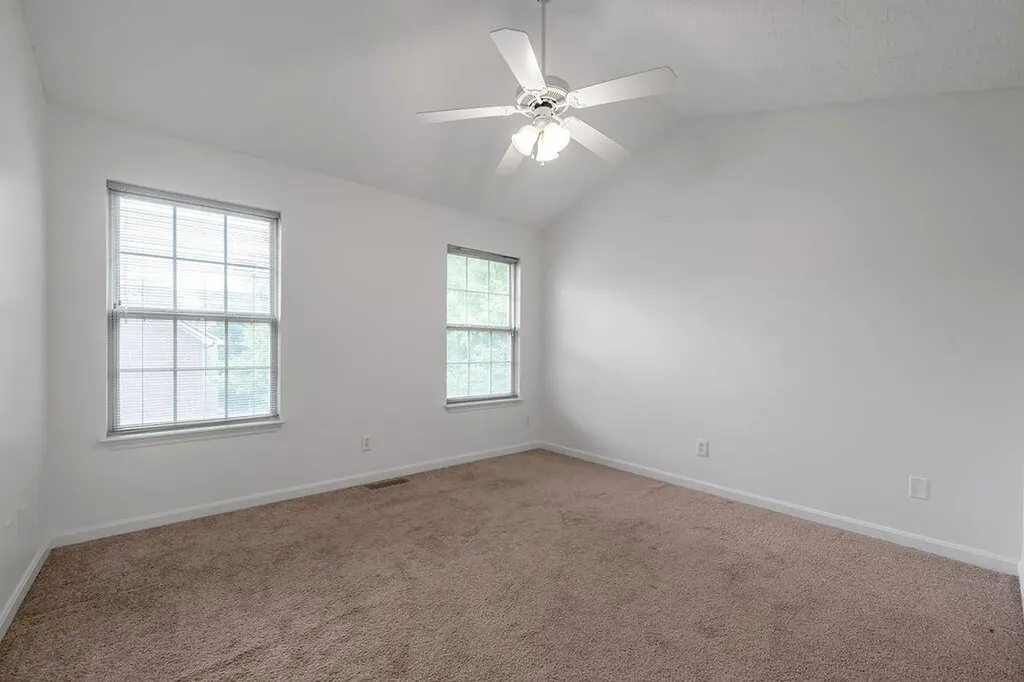 202 S Gratz Street Midway KY 40347