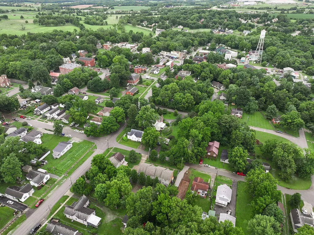 202 S Gratz Street Midway KY 40347