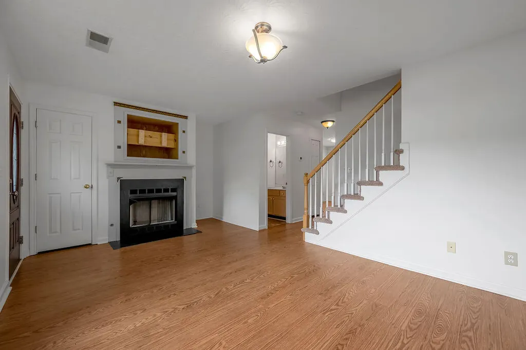 202 S Gratz Street Midway KY 40347