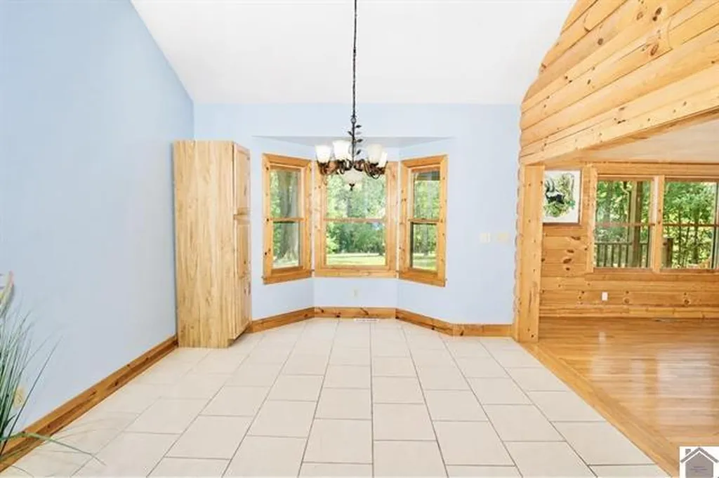 120 Holiday Way Cadiz KY 42211