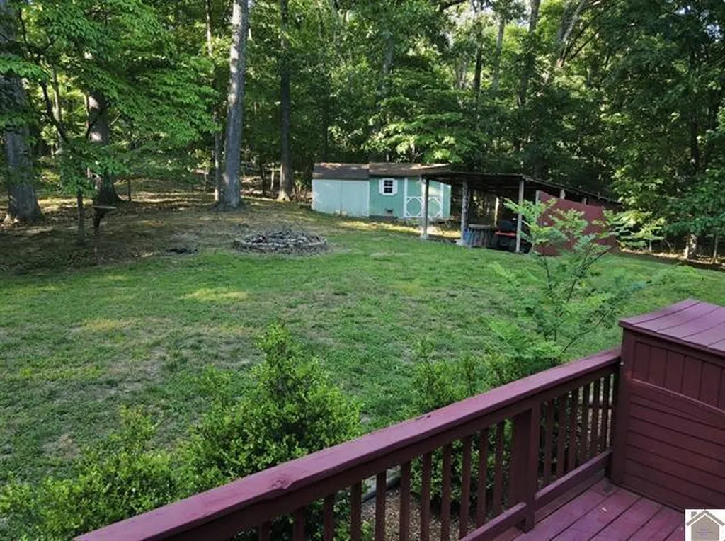 120 Holiday Way Cadiz KY 42211