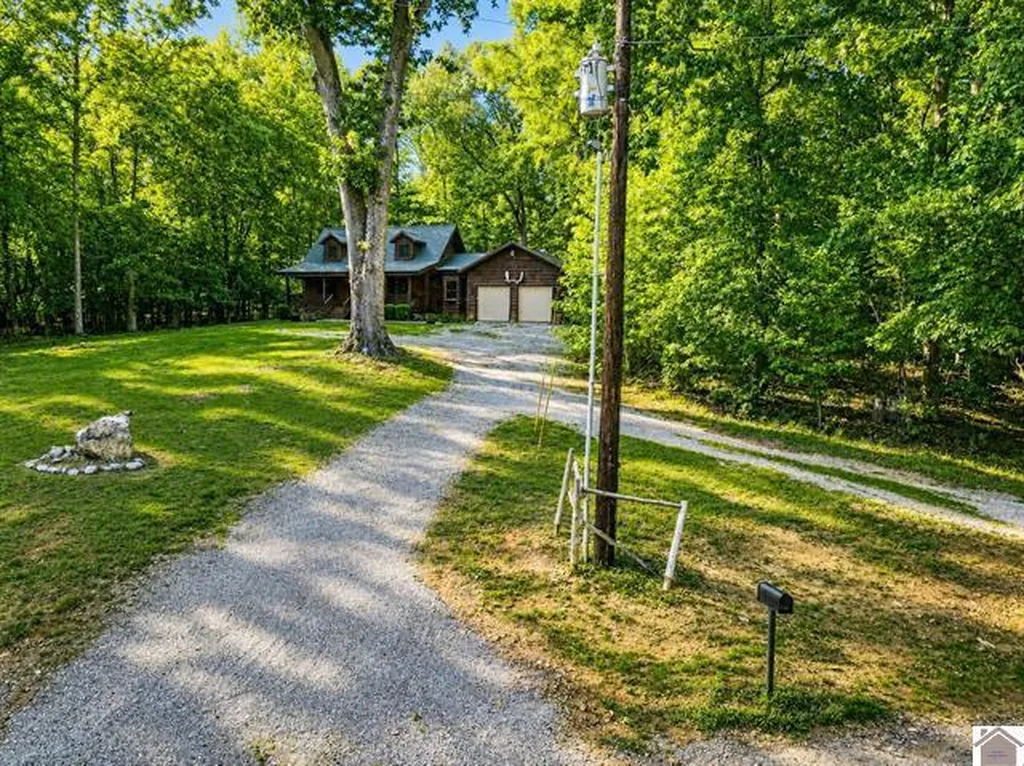 120 Holiday Way Cadiz KY 42211