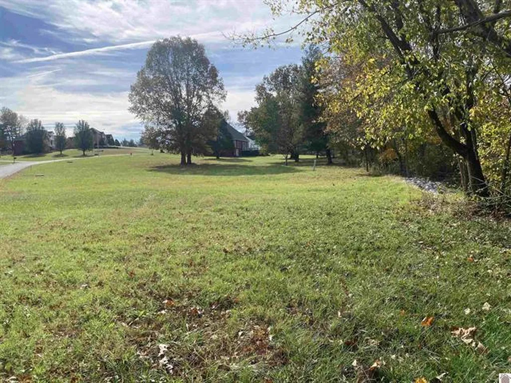 Lot 33 Woodtrace Lane Benton KY 42025