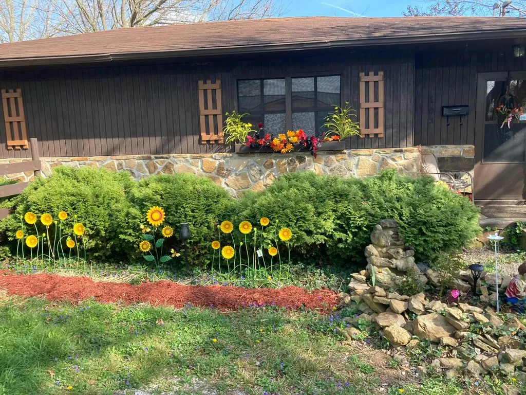 102 Davis Street Monticello KY 42633