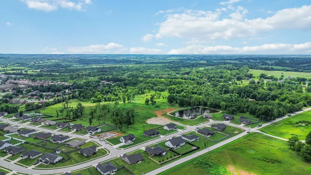 1035 Peggy Flats Road Berea KY 40403