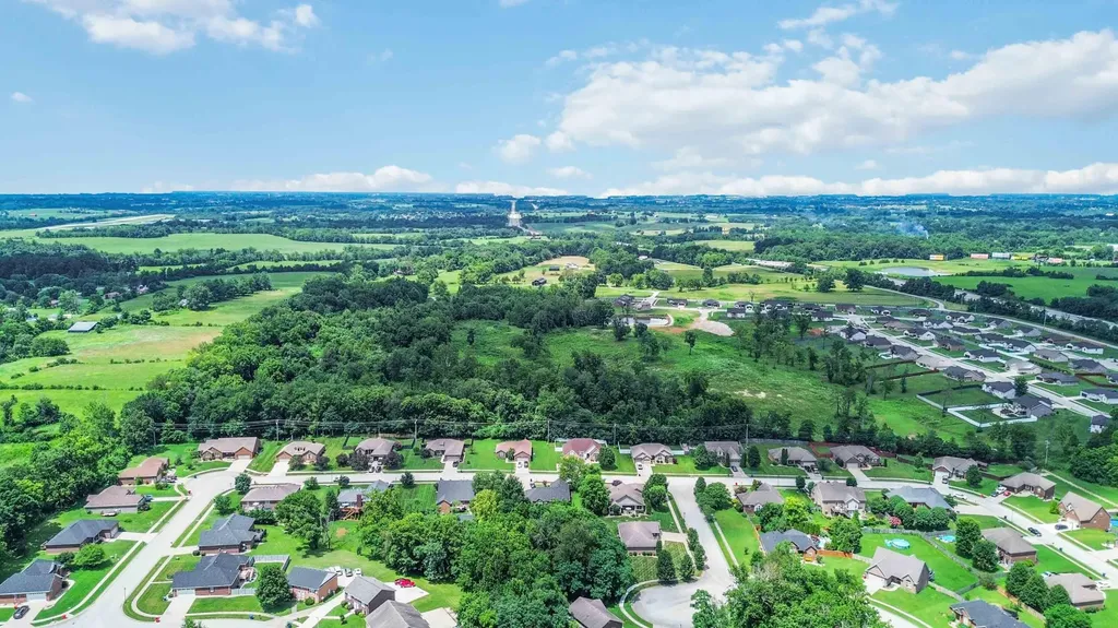 1035 Peggy Flats Road Berea KY 40403
