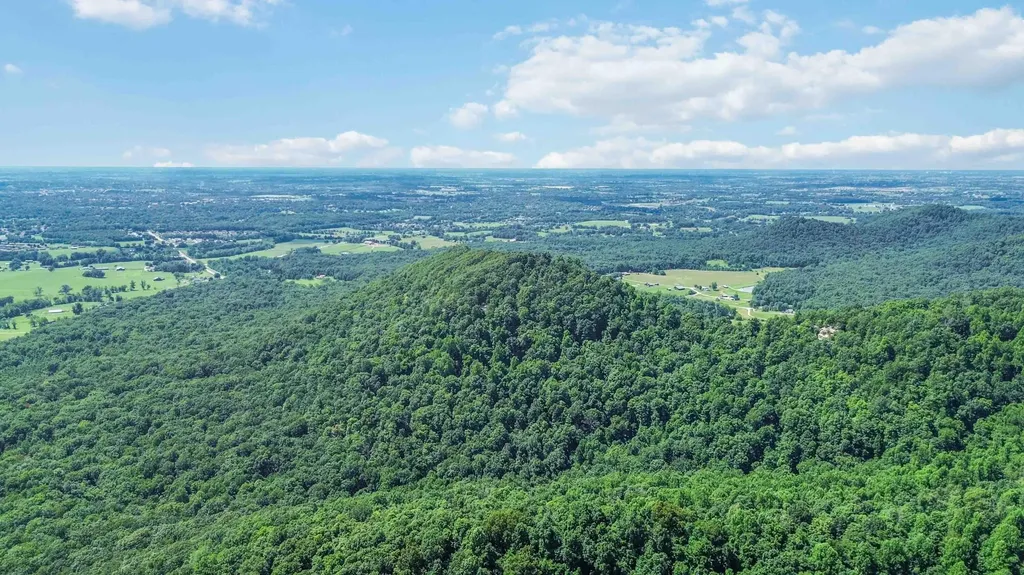 1035 Peggy Flats Road Berea KY 40403