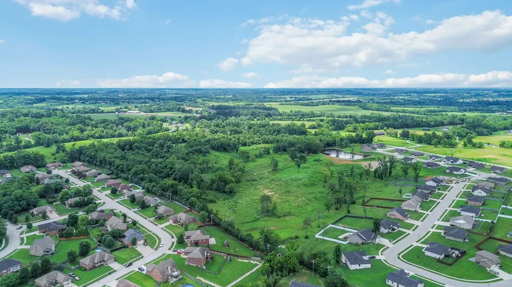 1035 Peggy Flats Road Berea KY 40403