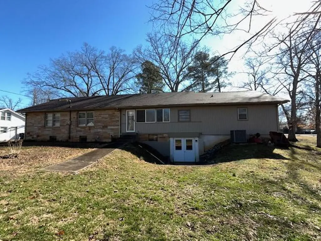 122 Nunn Boulevard Cadiz KY 42211