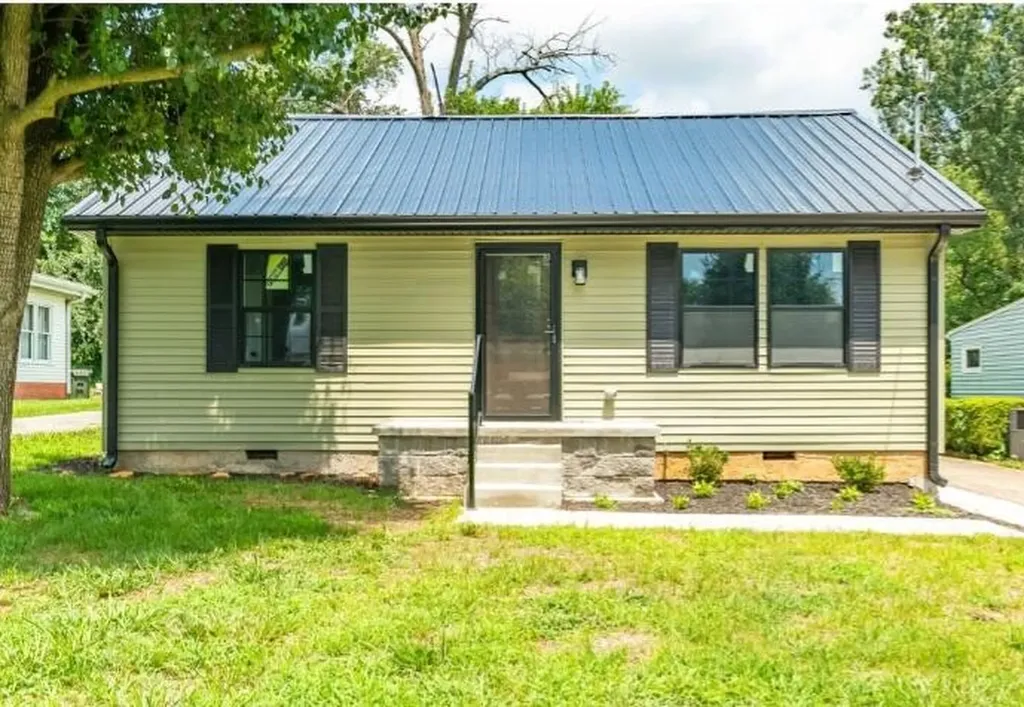 20 Robin Road Hopkinsville KY 42240