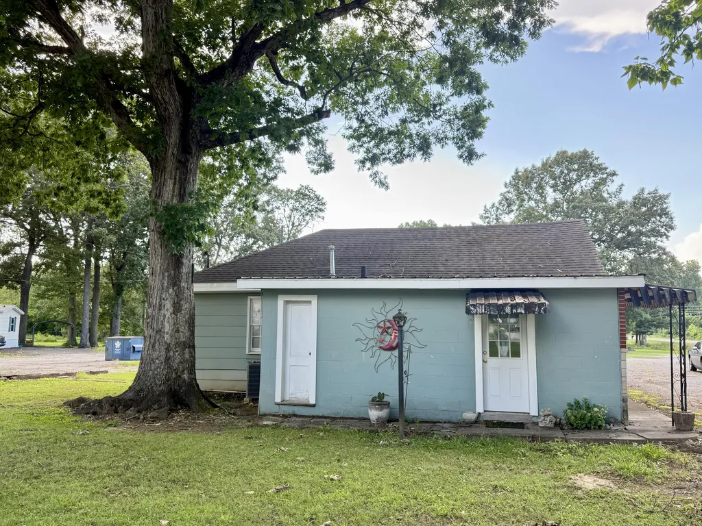 6745 Benton Road Paducah KY 42003