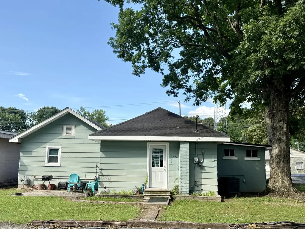 6745 Benton Road Paducah KY 42003