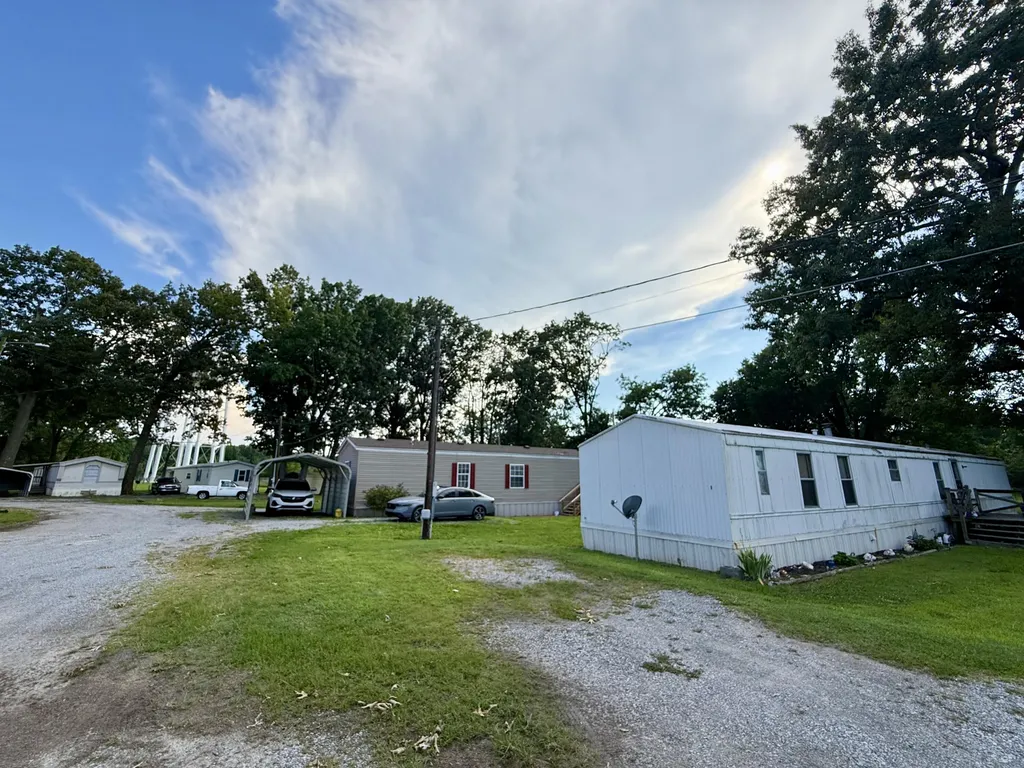 6745 Benton Road Paducah KY 42003