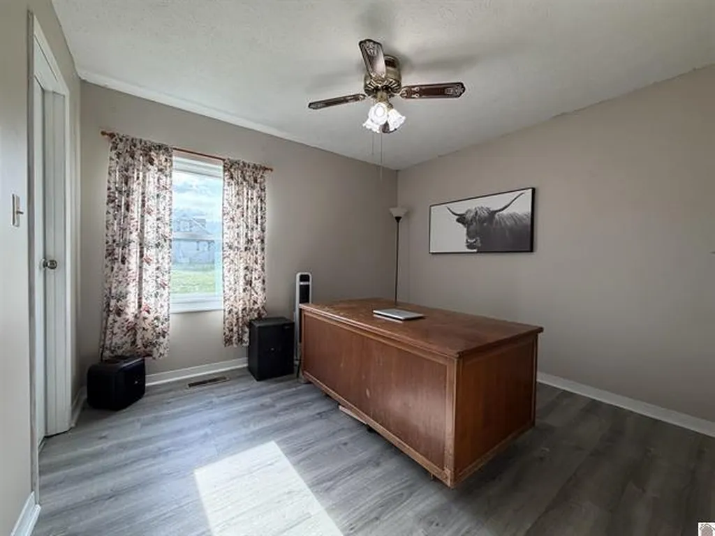 51 Lake Scene Drive Eddyville KY 42038