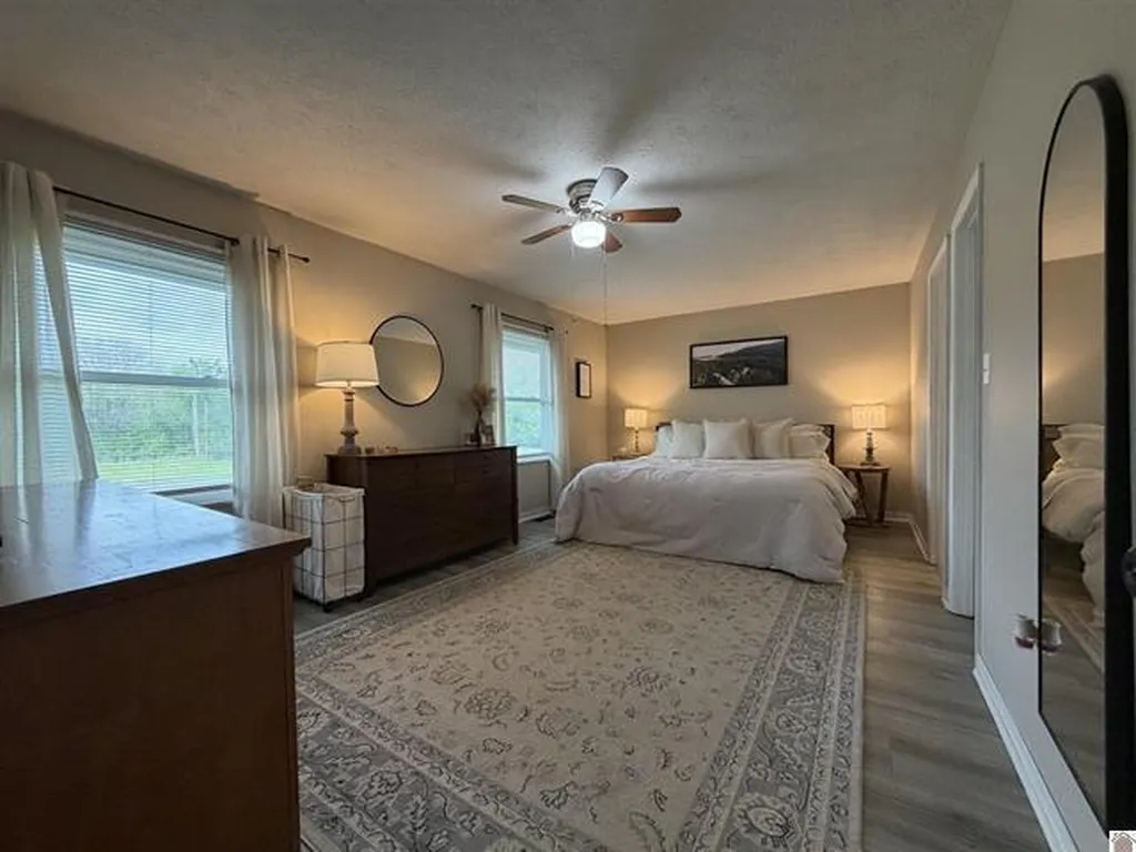 51 Lake Scene Drive Eddyville KY 42038