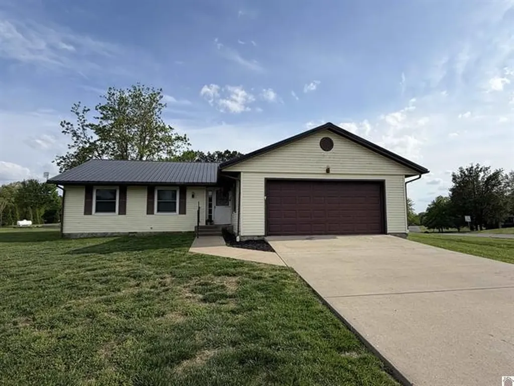 51 Lake Scene Drive Eddyville KY 42038