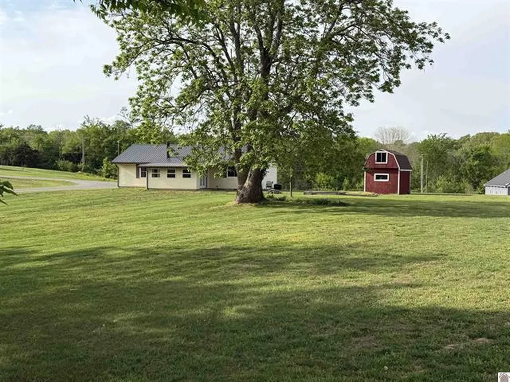 51 Lake Scene Drive Eddyville KY 42038
