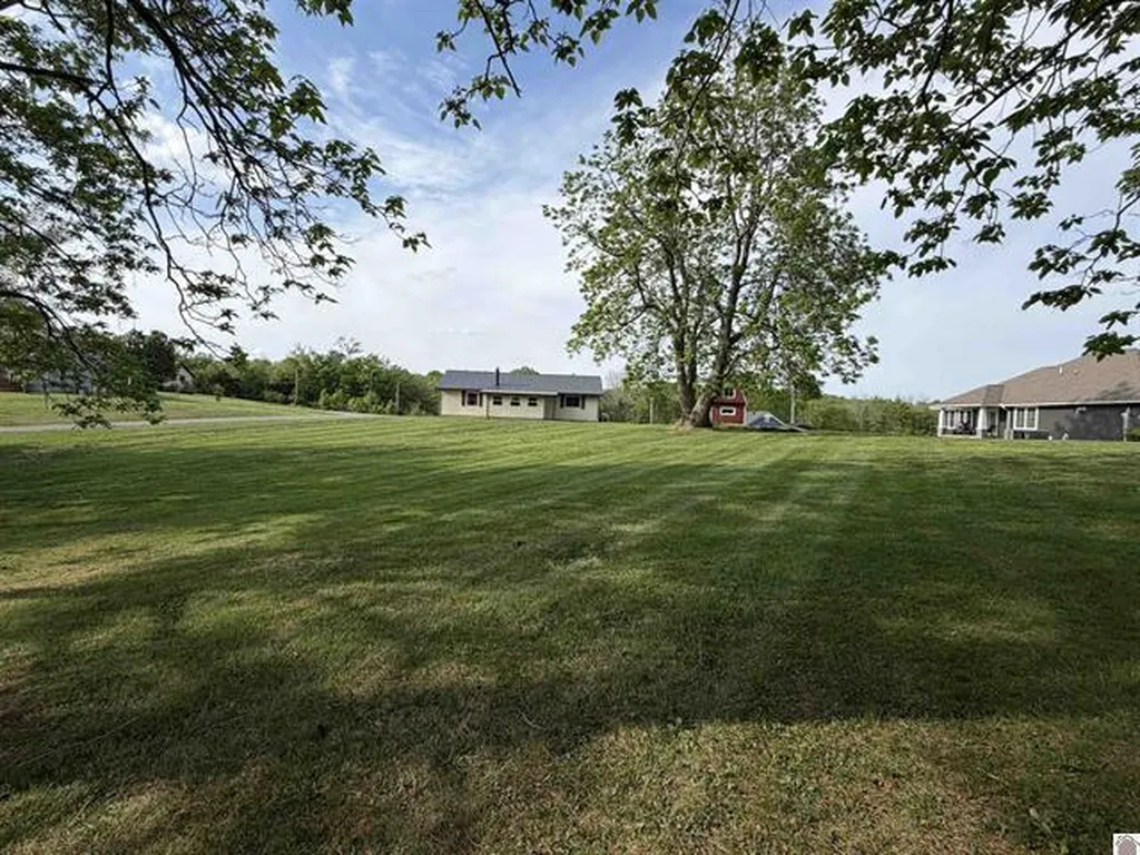 51 Lake Scene Drive Eddyville KY 42038