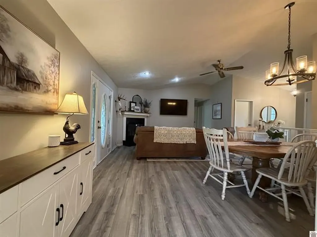 51 Lake Scene Drive Eddyville KY 42038