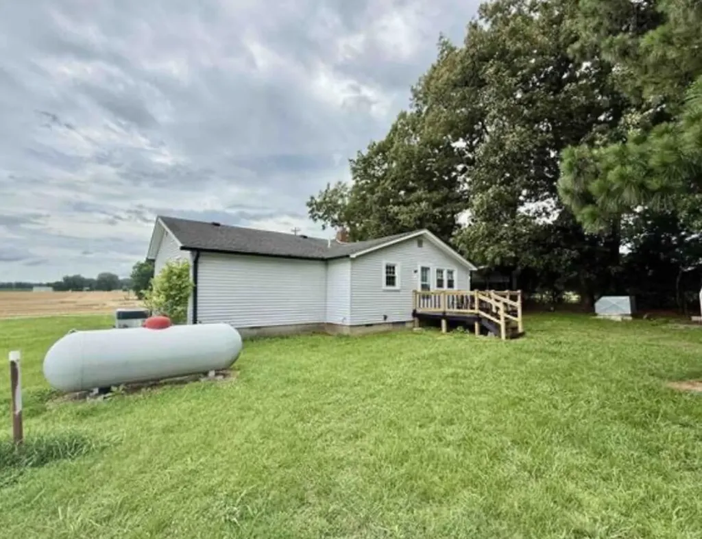 14 Maddox Lane Murray KY 42071