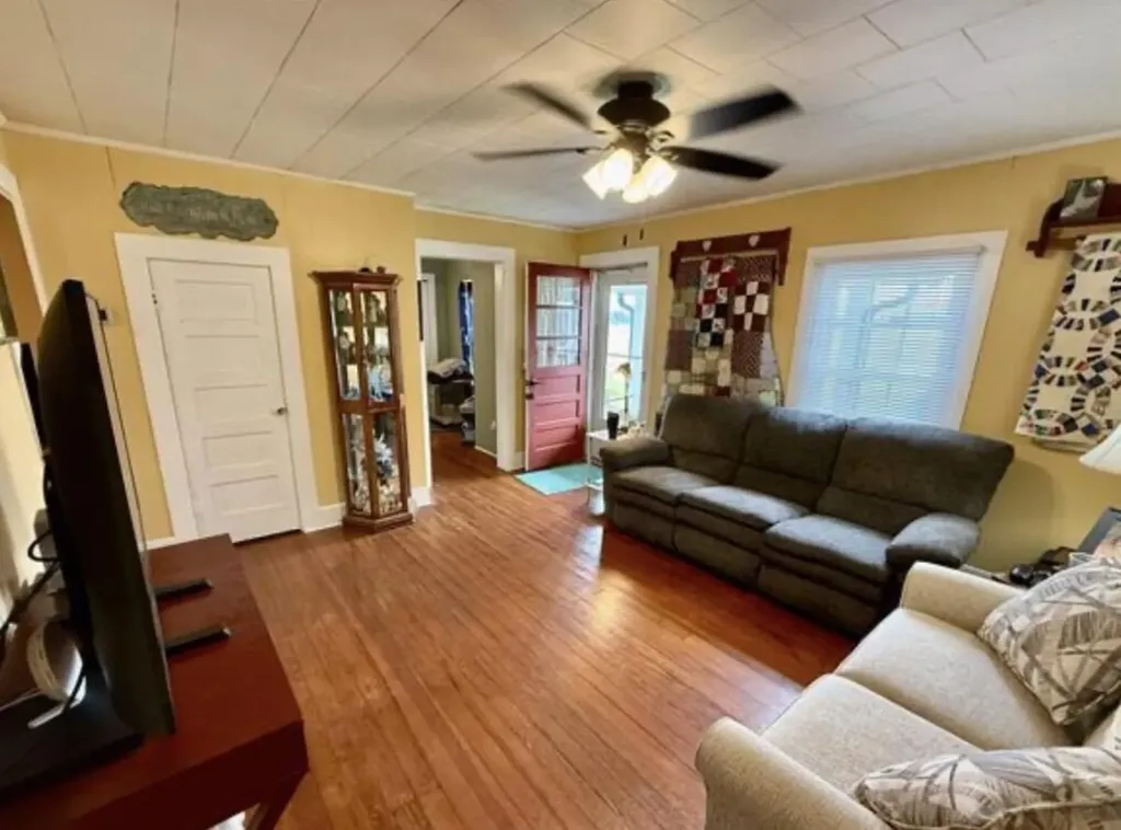 14 Maddox Lane Murray KY 42071