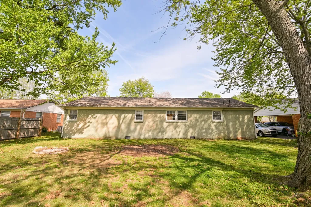 1103 S 12th Street Mayfield KY 42066