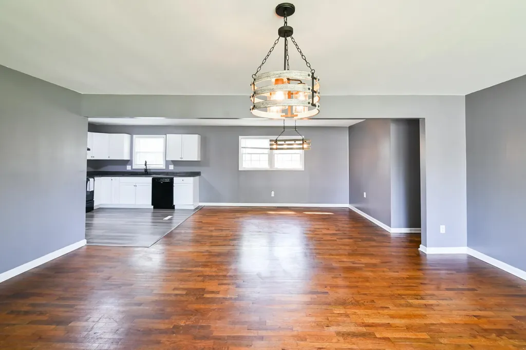 1103 S 12th Street Mayfield KY 42066