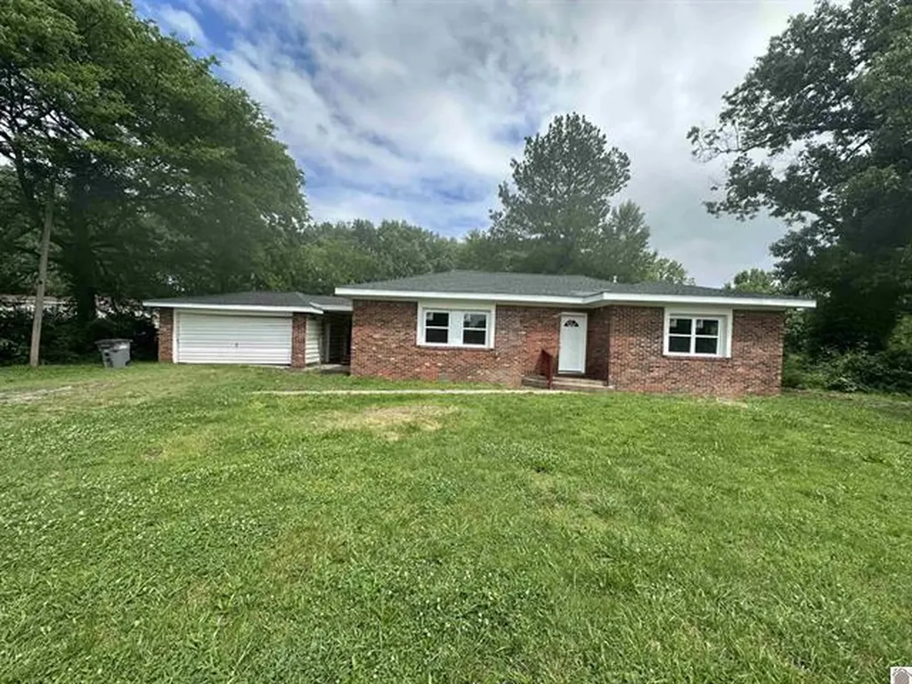 2010 Husband Road Paducah KY 42003