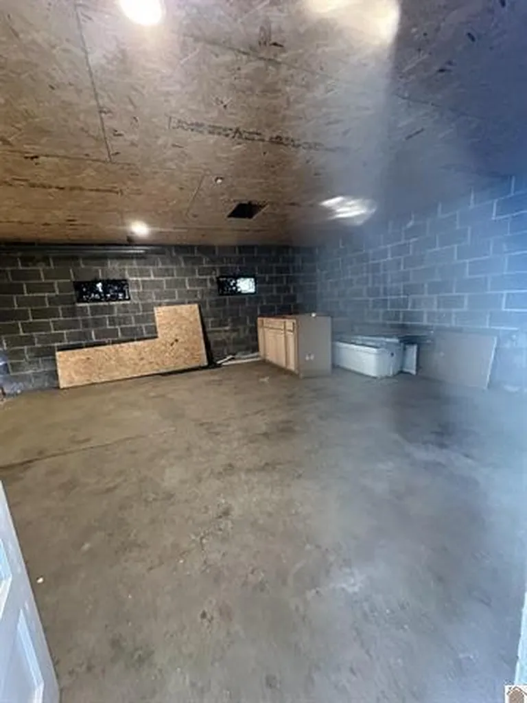 2010 Husband Road Paducah KY 42003
