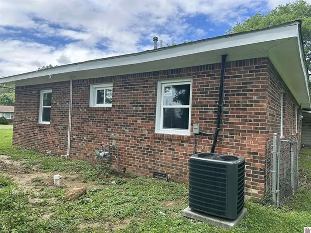 2010 Husband Road Paducah KY 42003