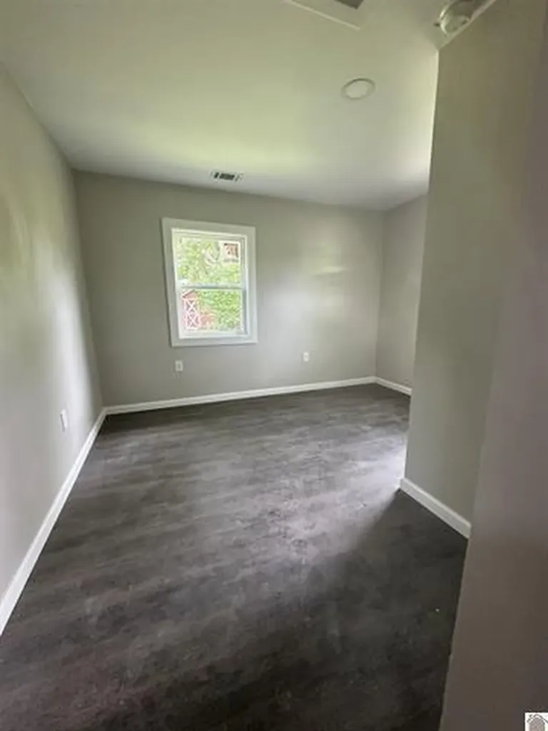 2010 Husband Road Paducah KY 42003