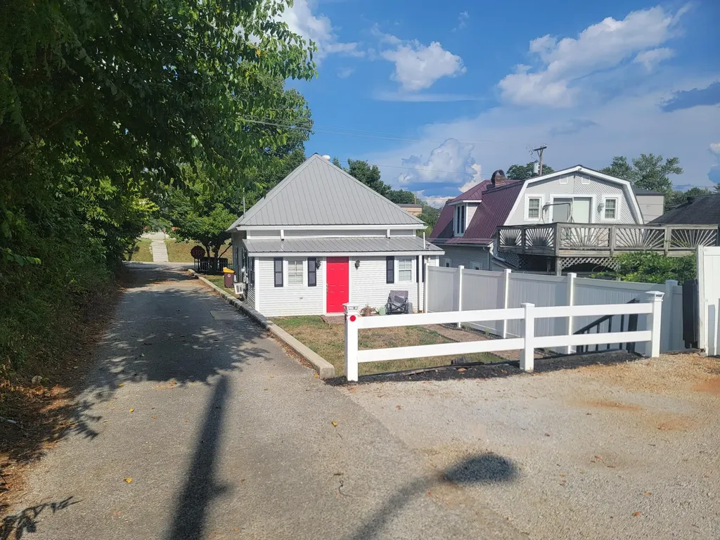 200 Jacksboro Street Somerset KY 42501