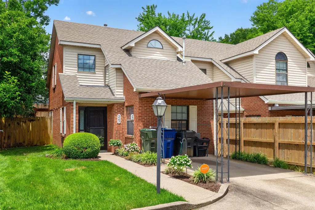 323 Santa Fe Court Lexington KY 40509
