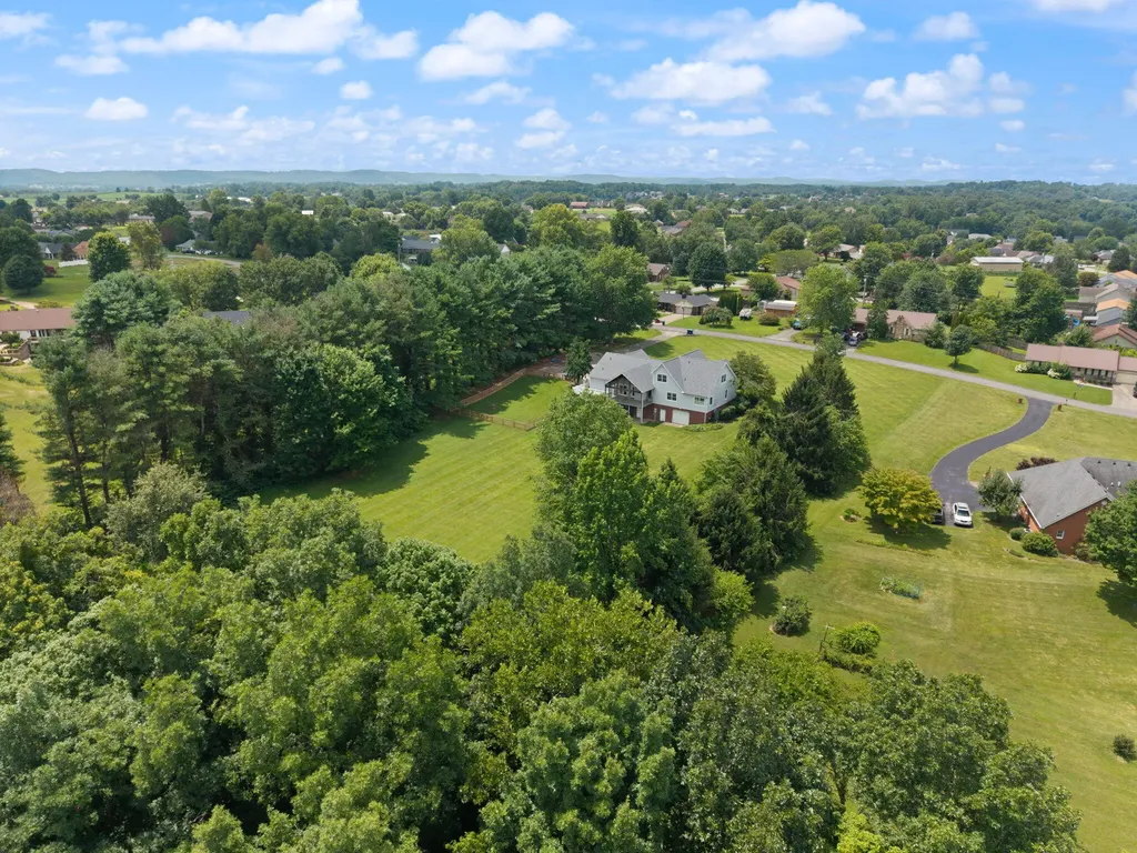 134 Lin Don Drive Somerset KY 42503